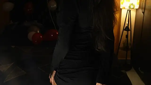 NidhiChandra online show from November 24, 8:58 am