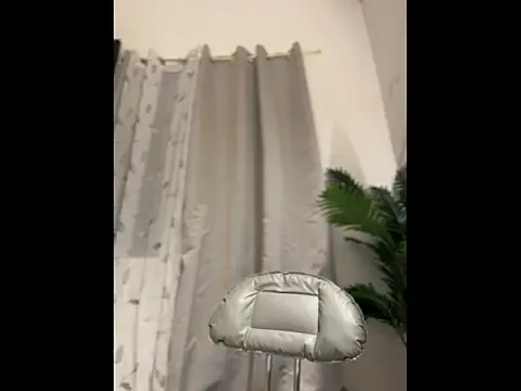 Sugarcandyyy online show from April 8, 5:24 pm