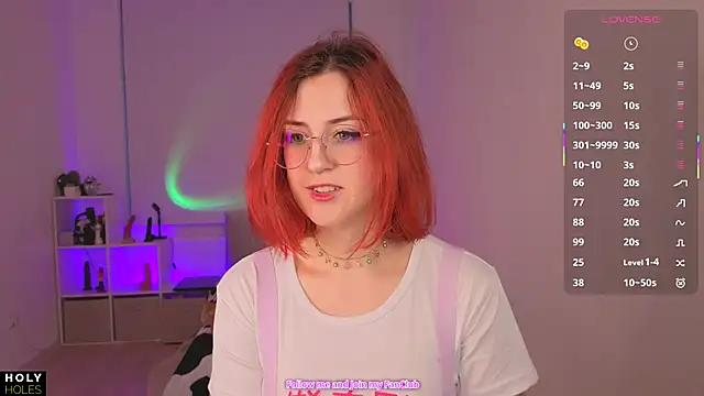 Snapshot of bananasgirl chatting on October 11, 6:34 am bananasgirl online show from October 11, 6:34 am