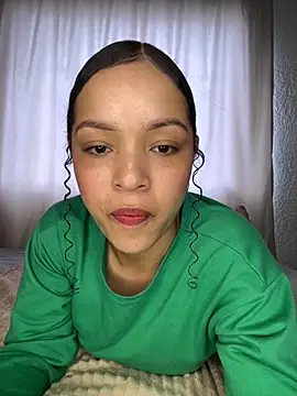 Yasmin777  online show from October 17, 6:54 pm