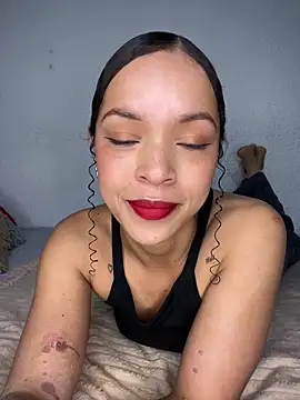 Yasmin777  online show from December 14, 10:58 pm