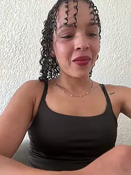 Snapshot of Yasmin777_ chatting on May 28, 4:59 pm Yasmin777 online show from May 28, 4:59 pm