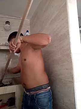 Snapshot of andrewcaxo chatting on September 18, 4:31 pm andrewcaxo online show from September 18, 4:31 pm