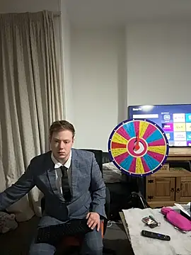 yourmaster2025 online show from March 10, 1:43 am