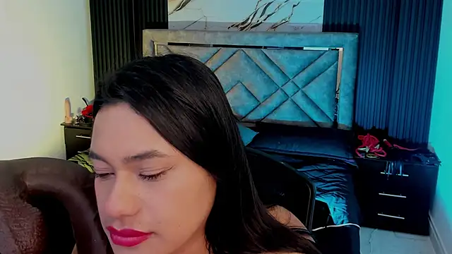 Issafoxx online show from September 22, 11:56 am