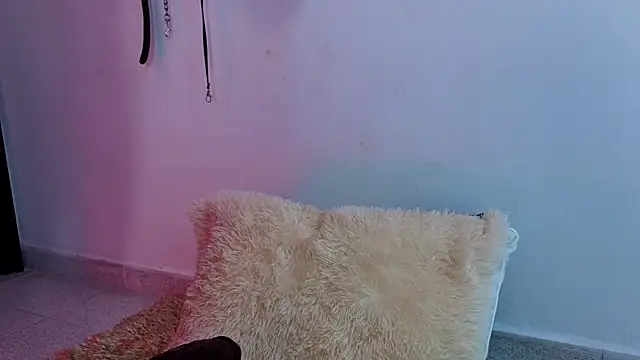 Issafoxx online show from April 13, 12:10 pm