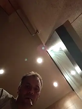 Snapshot of manchego85 chatting on October 15, 10:21 pm manchego85 online show from October 15, 10:21 pm