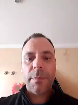 Snapshot of manchego85 chatting on October 28, 2:31 pm manchego85 online show from October 28, 2:31 pm