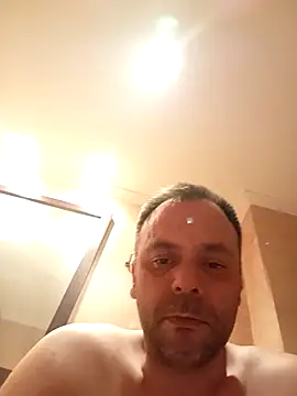 Snapshot of manchego85 chatting on May 10, 11:32 pm manchego85 online show from May 10, 11:32 pm