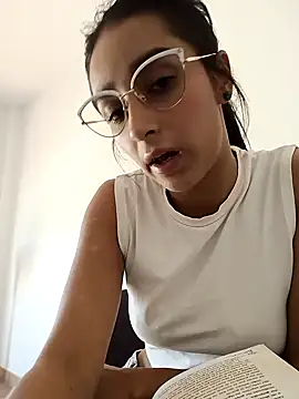 CandyFoxter  online show from September 22, 1:02 pm