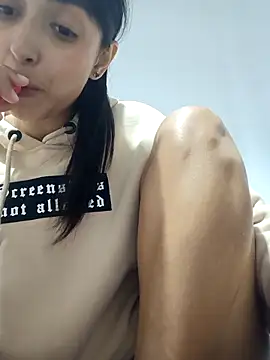 CandyFoxter  online show from October 17, 6:43 pm