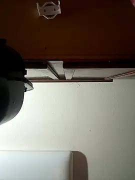 Snapshot of 1n0nlythroat chatting on November 30, 9:24 am 1n0nlythroat online show from November 30, 9:24 am