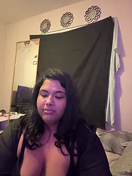 Snapshot of 1n0nlythroat chatting on December 4, 1:48 am 1n0nlythroat online show from December 4, 1:48 am