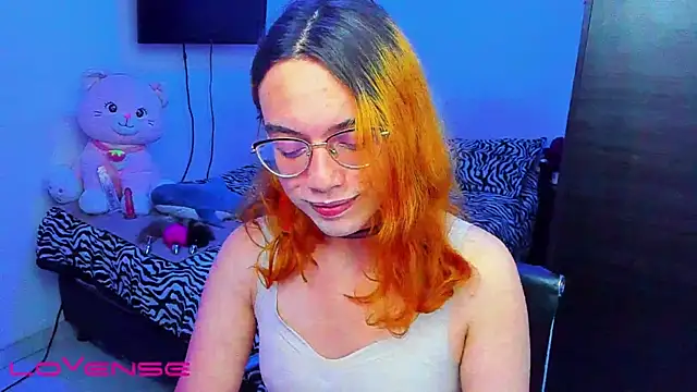 lillykittyy online show from November 3, 1:08 am