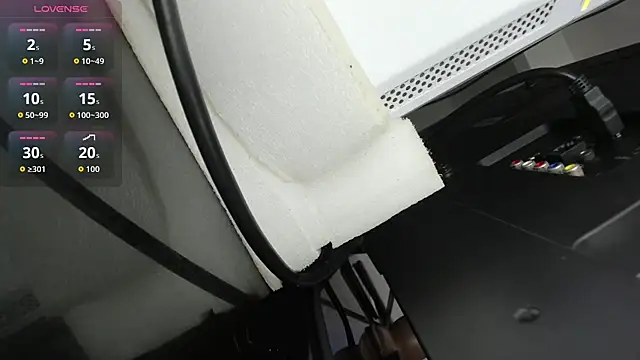 Snapshot of blue_wxw chatting on November 11, 2:44 am blue wxw online show from November 11, 2:44 am