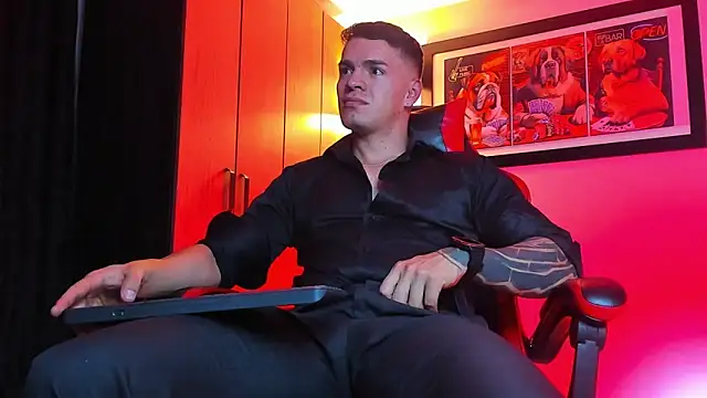 ALPHA DOMINUS  online show from December 2, 4:07 am