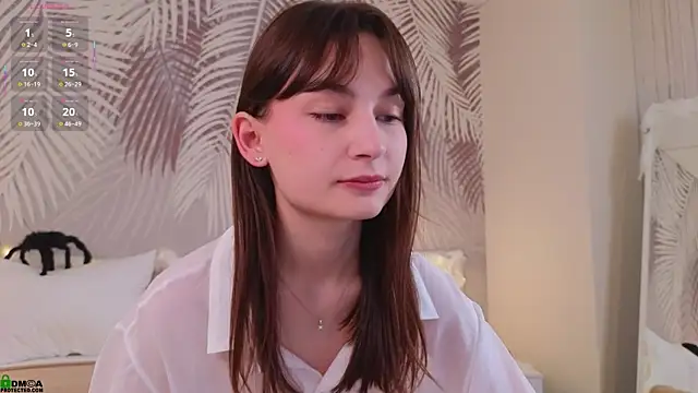 LolaPrise online show from October 26, 1:33 am