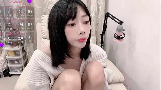 tuantuanle online show from March 12, 3:07 pm