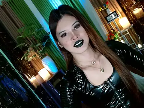 Snapshot of kendallxsubhunter chatting on October 13, 10:32 pm kendallxsubhunter online show from October 13, 10:32 pm