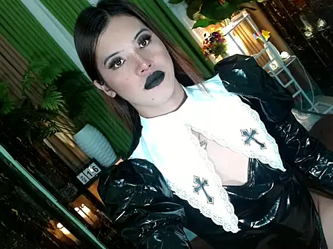 Snapshot of kendallxsubhunter chatting on November 15, 10:48 pm kendallxsubhunter online show from November 15, 10:48 pm