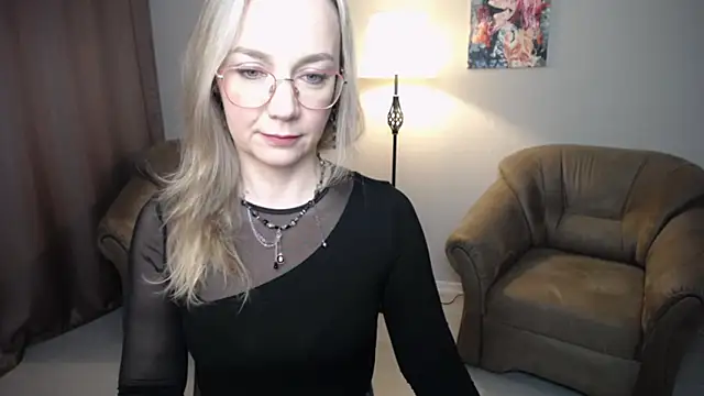 Ava Elior online show from April 22, 12:18 pm