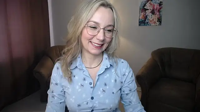 Ava Elior online show from June 6, 10:20 am