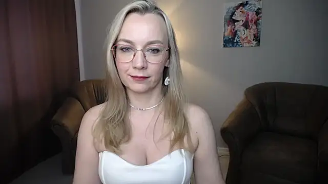 Ava Elior online show from June 10, 11:09 am