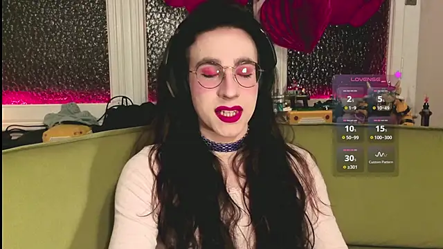 Zesty Peach online show from February 12, 12:05 am