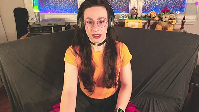 Zesty Peach online show from March 6, 1:13 am