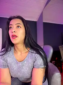 BellaFernandez   online show from July 13, 1:14 pm