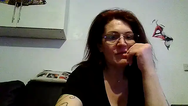 Snapshot of RubyyRosee chatting on April 25, 2:25 pm RubyyRosee online show from April 25, 2:25 pm