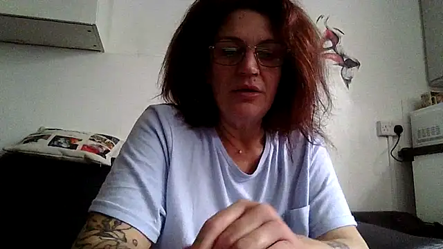 Snapshot of RubyyRosee chatting on April 27, 9:40 am RubyyRosee online show from April 27, 9:40 am