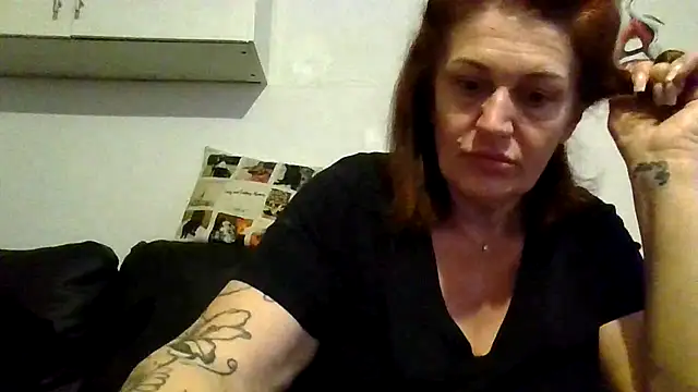 Snapshot of RubyyRosee chatting on May 10, 6:29 am RubyyRosee online show from May 10, 6:29 am