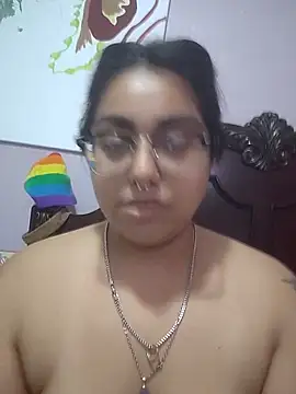 Lovelyrainn online show from November 17, 2:17 am