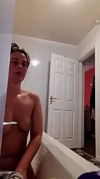 Snapshot of Sophrob96x chatting on February 26, 12:20 am Sophrob96x online show from February 26, 12:20 am