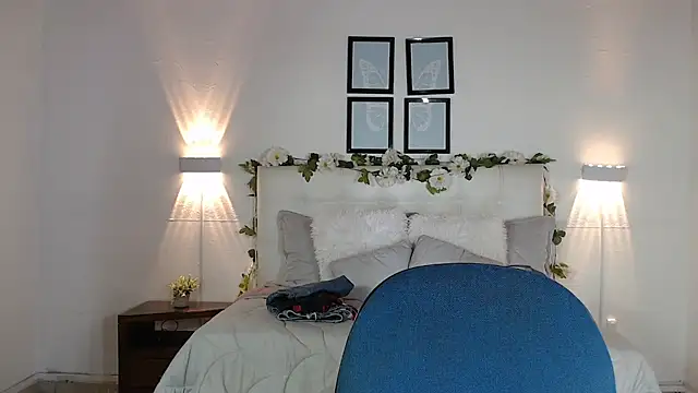 Megan 05  online show from September 26, 6:01 pm