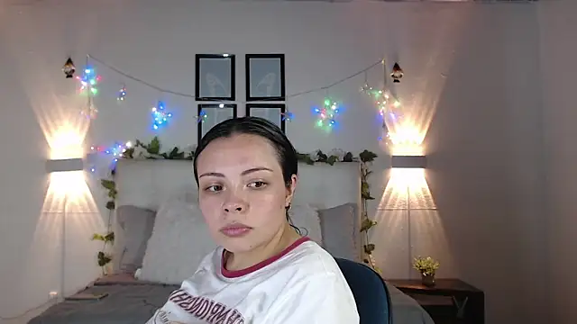 Megan 05  online show from March 28, 7:13 pm