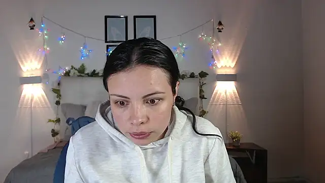 Megan 05  online show from April 7, 2:06 pm