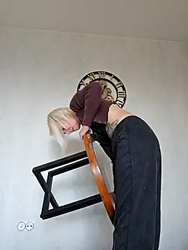 Sunny-Sin online show from February 25, 10:36 am