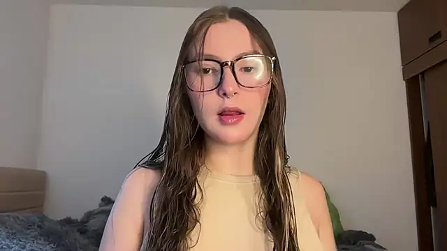 velvet  moon online show from June 3, 5:51 pm
