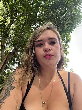 Snapshot of miss_berlyn chatting on June 13, 8:07 pm miss berlyn online show from June 13, 8:07 pm