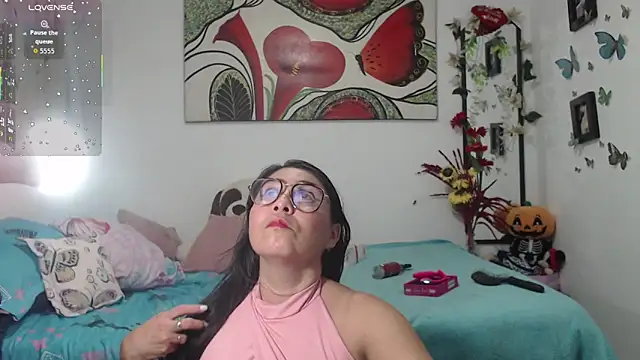 anii mantilla online show from February 28, 5:08 am