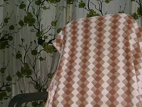 Baby doll9090 online show from April 20, 6:09 pm