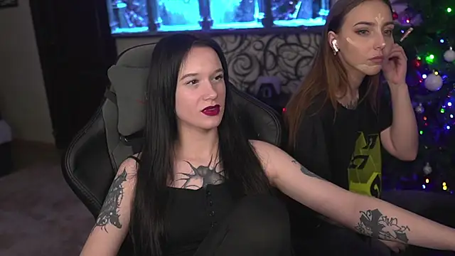 Snapshot of lis_silver chatting on January 9, 1:58 pm lis silver online show from January 9, 1:58 pm