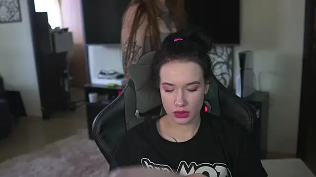 Snapshot of lis_silver chatting on January 13, 8:19 am lis silver online show from January 13, 8:19 am