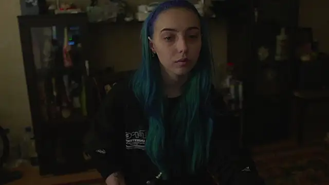 Snapshot of lis_silver chatting on March 28, 7:52 am lis silver online show from March 28, 7:52 am