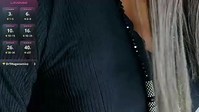 Snapshot of DARK_FANTASIES__ chatting on September 24, 10:46 pm DARK FANTASIES   online show from September 24, 10:46 pm