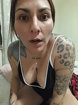 Snapshot of xjuanaxmaldadxxx chatting on June 27, 5:56 am xjuanaxmaldadxxx online show from June 27, 5:56 am