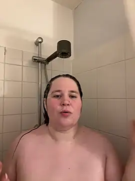 Snapshot of Miss_pow_bi_93 chatting on June 3, 8:58 pm Miss pow bi 93 online show from June 3, 8:58 pm