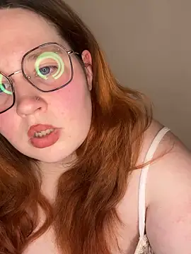 Snapshot of Miss_pow_bi_93 chatting on June 7, 7:17 pm Miss pow bi 93 online show from June 7, 7:17 pm